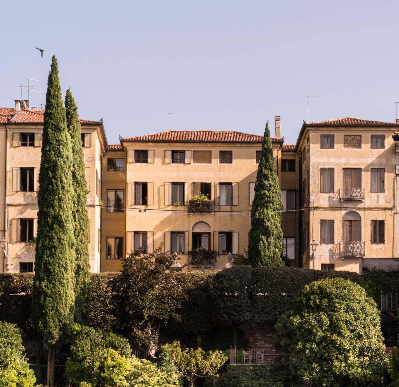 Bed and Breakfast Le 33 Bassano del Grappa Exterior foto